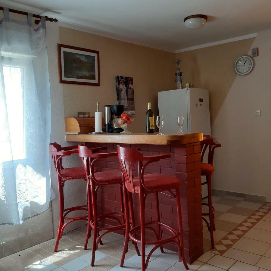 Apartment "Mislav" ゴルニ・カリン エクステリア 写真